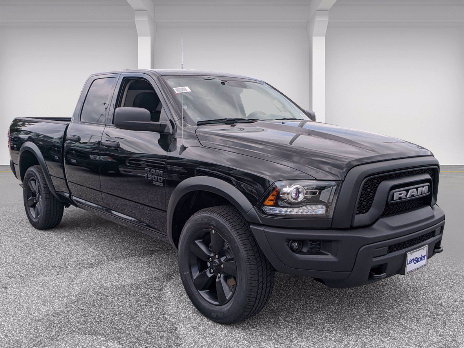 New 2020 RAM 1500 Classic Warlock 4×4 Quad Cab