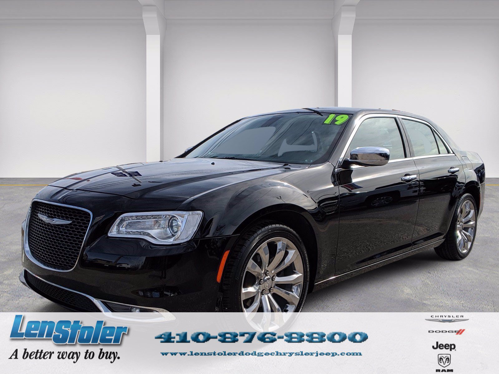 Certified PreOwned 2019 Chrysler 300 Limited RWD 4dr Car