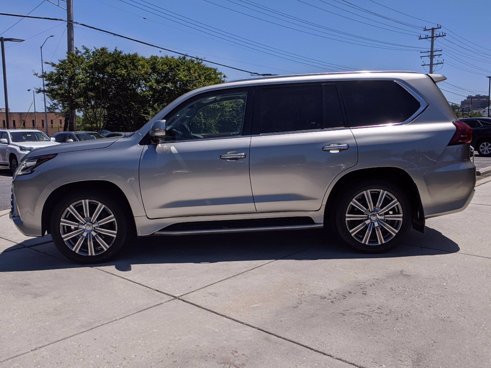 Lexus lx 570 sport